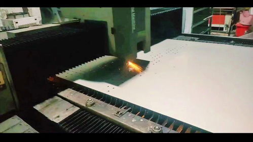 发光字工厂日常 广告设计制作的平凡与匠心